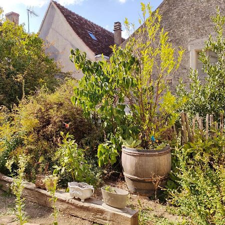 Villa Galerie Benjamine à Vézelay Extérieur photo