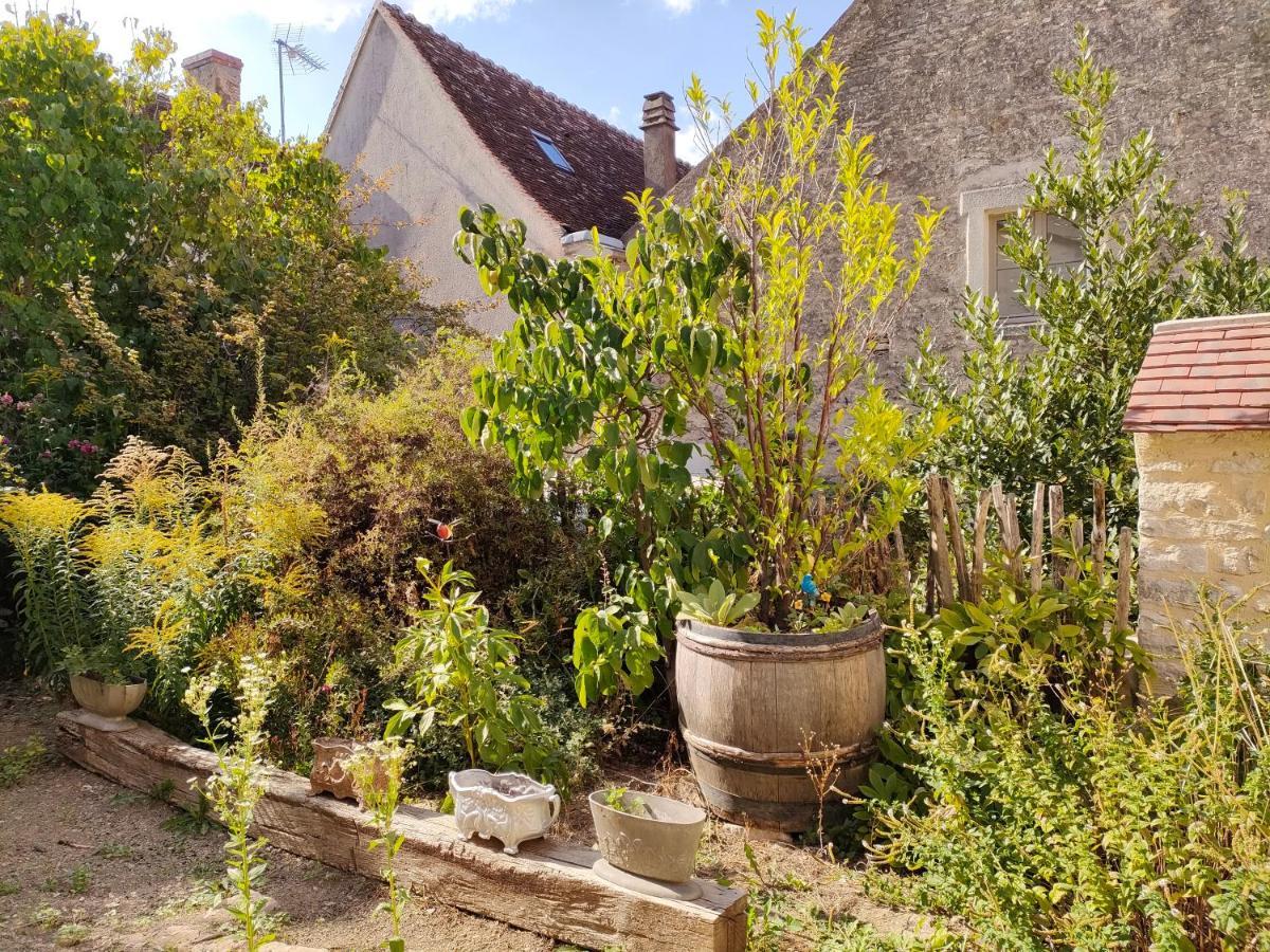 Villa Galerie Benjamine à Vézelay Extérieur photo