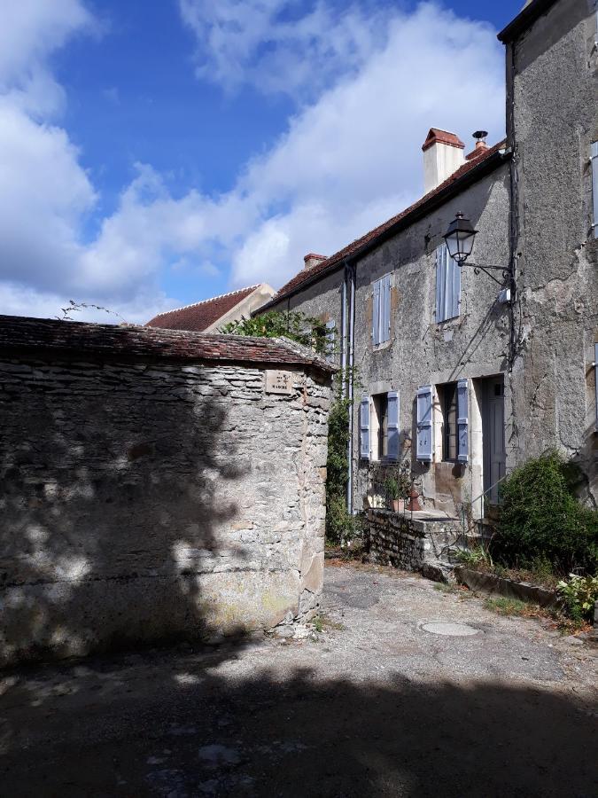Villa Galerie Benjamine à Vézelay Extérieur photo